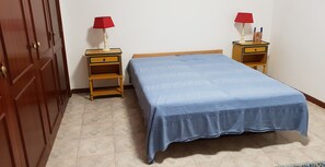 3 bedrooms, iron/ironing board, travel crib, free WiFi - Harmonic House with sea view (Atalaia Lourinhã)