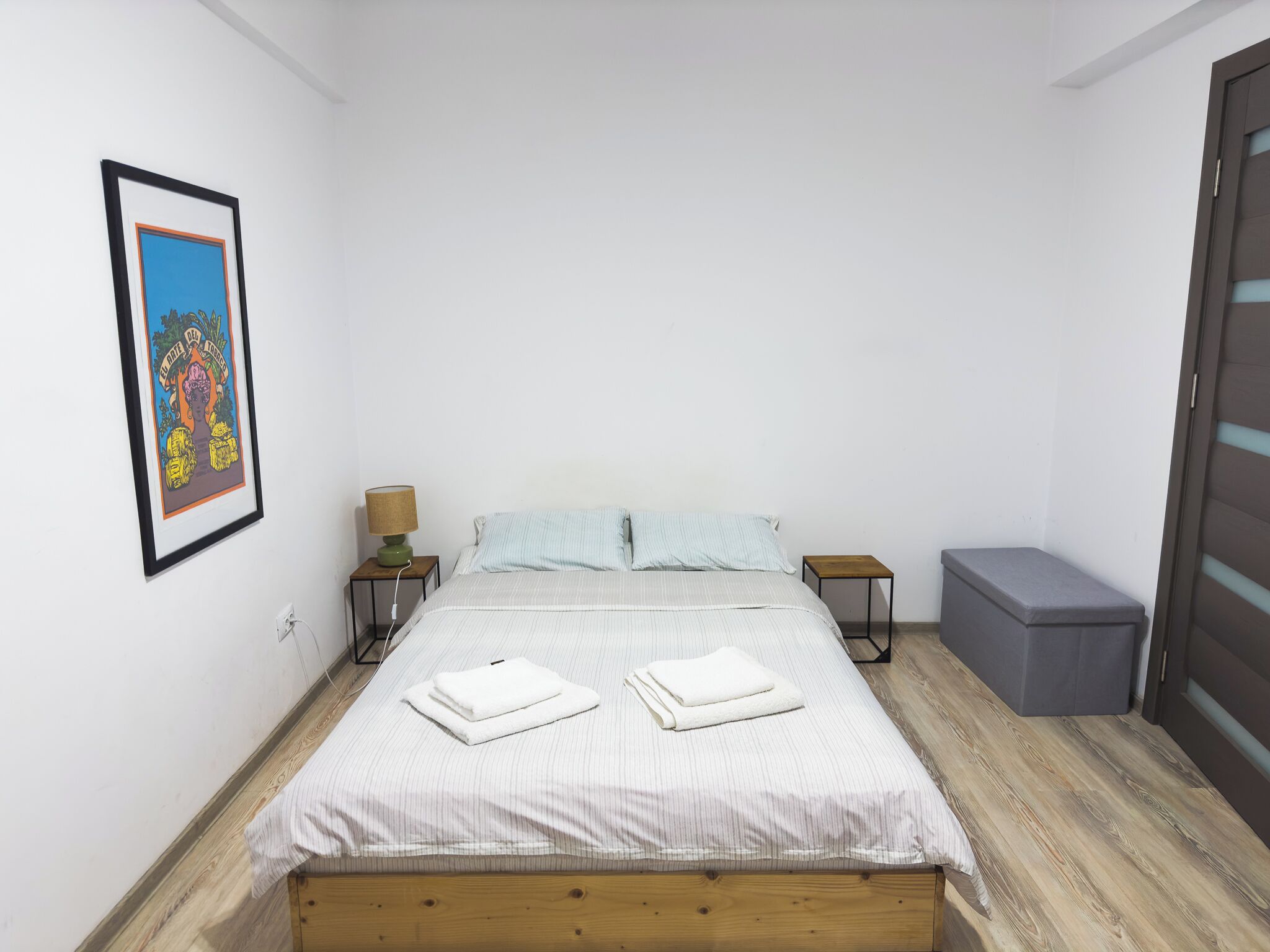 1 bedroom, desk, iron/ironing board, WiFi
