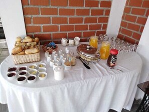 Breakfast buffet