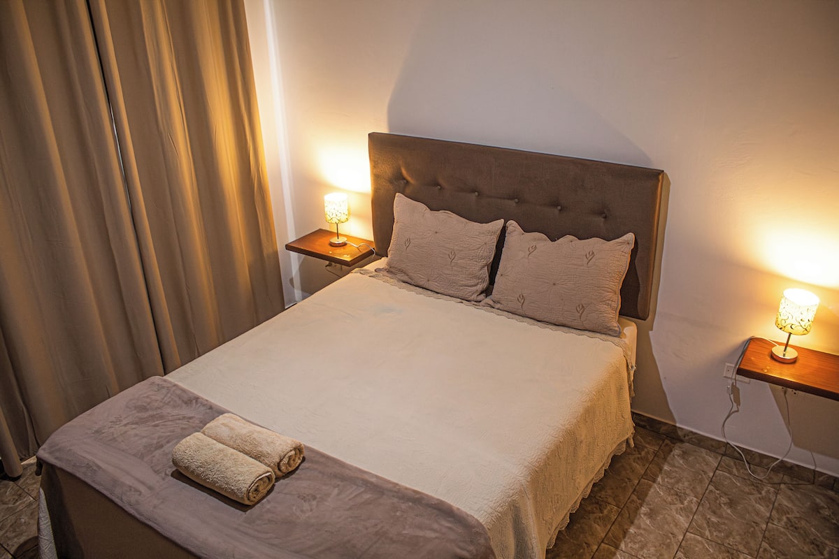 Minibar, individuell eingerichtet, Bügeleisen/Bügelbrett