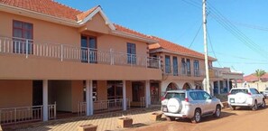 Exterior - Strikers Hotel (Soroti)