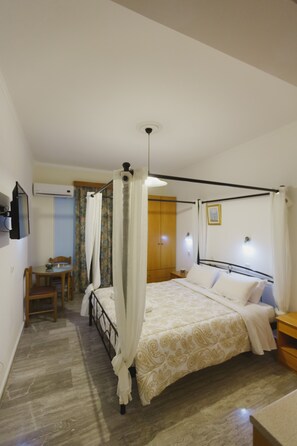 1 غرفة نوم ومكواة/لوح كي وواي فاي وملاءات أسرّة