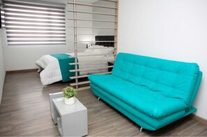 Blackout curtains, soundproofing, iron/ironing board, free WiFi - Apartaestudios Corferias 12 (Bogotá)
