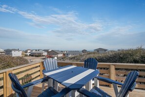 Outdoor dining - 4752- Canopy Retreat, Cute, cozy Kitty Hawk cottage with ocean views, (Kitty Hawk)