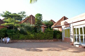 Exterior - Mak Cottages (Kampala)
