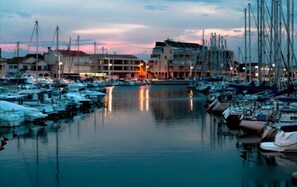 Marina - IMMEDIATE SEASIDE studio for 2 people (up to 6 with options) (Valras-Plage)