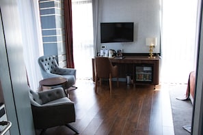Sábanas de algodón egipcio, ropa de cama de alta calidad y minibar
