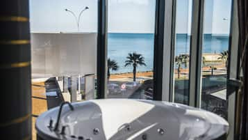 Suite Deluxe, 1 grand lit, bain à remous