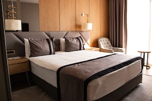 Sábanas de algodón egipcio, ropa de cama de alta calidad y minibar