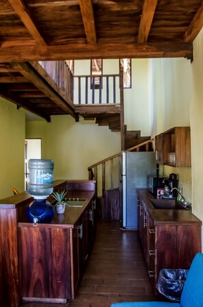 ซูพีเรียเพนท์เฮาส์ | ครัวส่วนตัว | ตู้เย็นขนาดใหญ่, เครื่องชงกาแฟ/ชา, เครื่องครัว/จาน/ช้อนส้อม