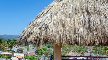 Superior Penthouse, Ocean View with Terrace and 2 Balconies | Terrace/patio