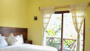 Laptop workspace, free WiFi, bed sheets