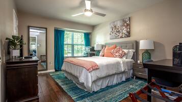 2 bedrooms, desk, iron/ironing board, free WiFi