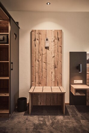 Camera Deluxe | 1 camera, biancheria da letto ipoallergenica, una cassaforte in camera