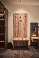 华丽客房 | 防过敏的被褥、客房内保险箱、办公桌、遮光窗帘