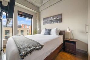 Desk, free WiFi, bed sheets