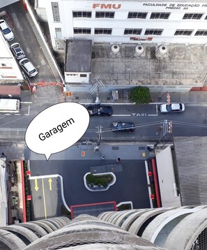 Property grounds - Wonderful Flat Garage Included (Liberdade)