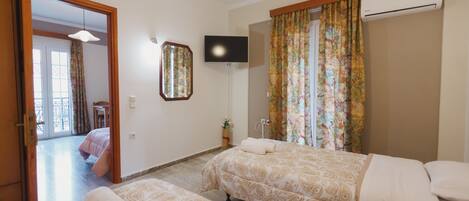 1 chambre, coffres-forts dans les chambres, Wi-Fi, draps fournis