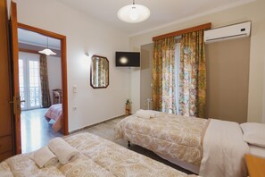 1 bedroom, in-room safe, WiFi, bed sheets