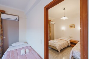 1 bedroom, in-room safe, WiFi, bed sheets