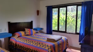 In-room safe, iron/ironing board, free WiFi, wheelchair access - Los Susurros Casa (Palenque)