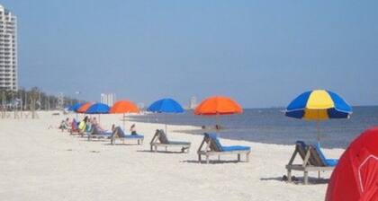 Charming 4 bedroom / 2 bath Home Walking Distance To Beach