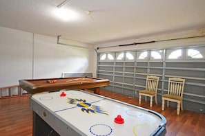 Villa, 5 Bedrooms | Games room