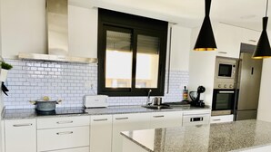 Unclassified image, 5 of 16, button - Apartment 200m beach and station only 45min BCN (Torredembarra)