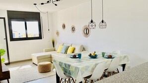 Unclassified image, 4 of 16, button - Apartment 200m beach and station only 45min BCN (Torredembarra)