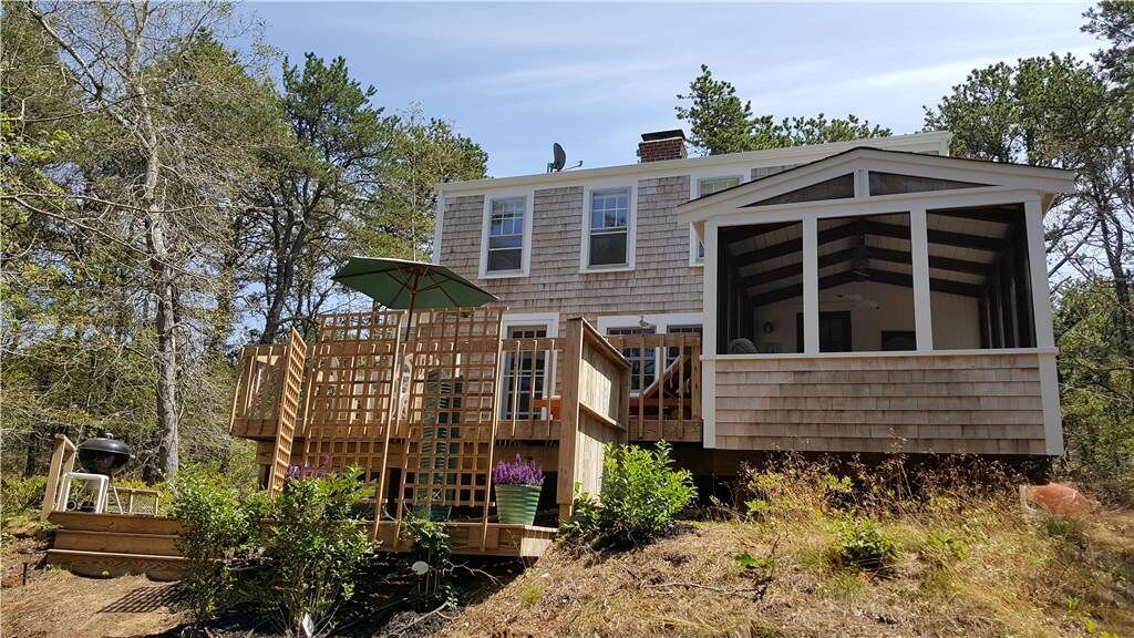 Walk to Ballston Beach--4BD Classic Cape--A/C, Deck & Screen Porch