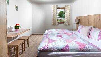 2 Schlafzimmer, Bügeleisen/Bügelbrett, Internetzugang, Bettwäsche