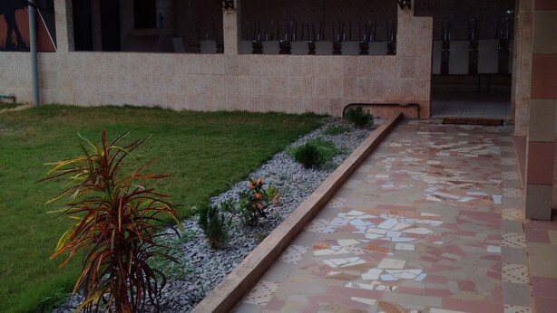 Property grounds - Jim's Park Hôtel (Gagnoa)