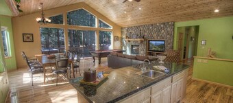 Hawk's View Hideaway