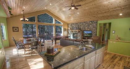 Hawk's View Hideaway