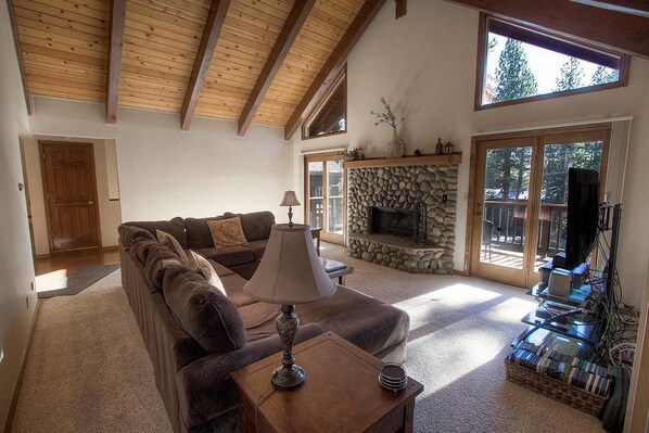 TV, fireplace - Burnt Cedar Lodge (Incline Village)