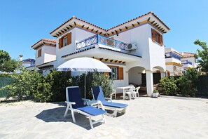 Terrace/patio - VM 6 - Duplex with private garden near the beach (Vera playa)