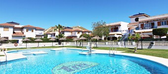 VM 6 - Duplex with private garden near the beach