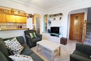 TV - VM 6 - Duplex with private garden near the beach (Vera playa)