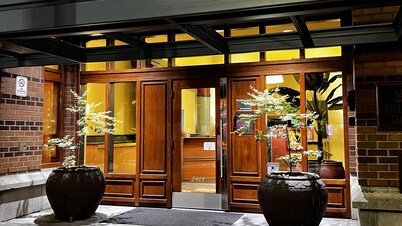 Belltown Hermosa casa moderna grande 2BD / 2BTH!