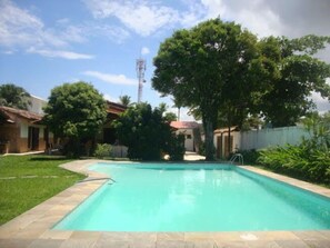 Piscine extérieure