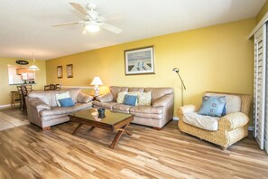 3 bedrooms - SEA -112 3BR Oceanfront Pool Free Tix (St. Augustine)