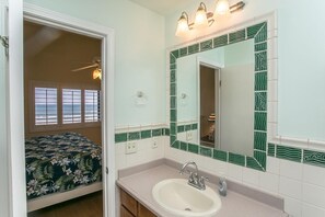 Bathroom - SEA -112 3BR Oceanfront Pool Free Tix (St. Augustine)