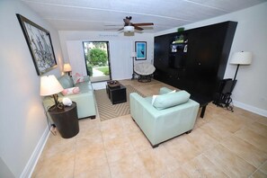 Apartment, 1 King-Bett, Meerblick (SEA -411 2BR Ocean View Pool Free Tix)