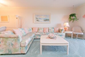 Condo, 1 King Bed (SEA -520 2BR Ocean View Pool Free Tix) | Living room
