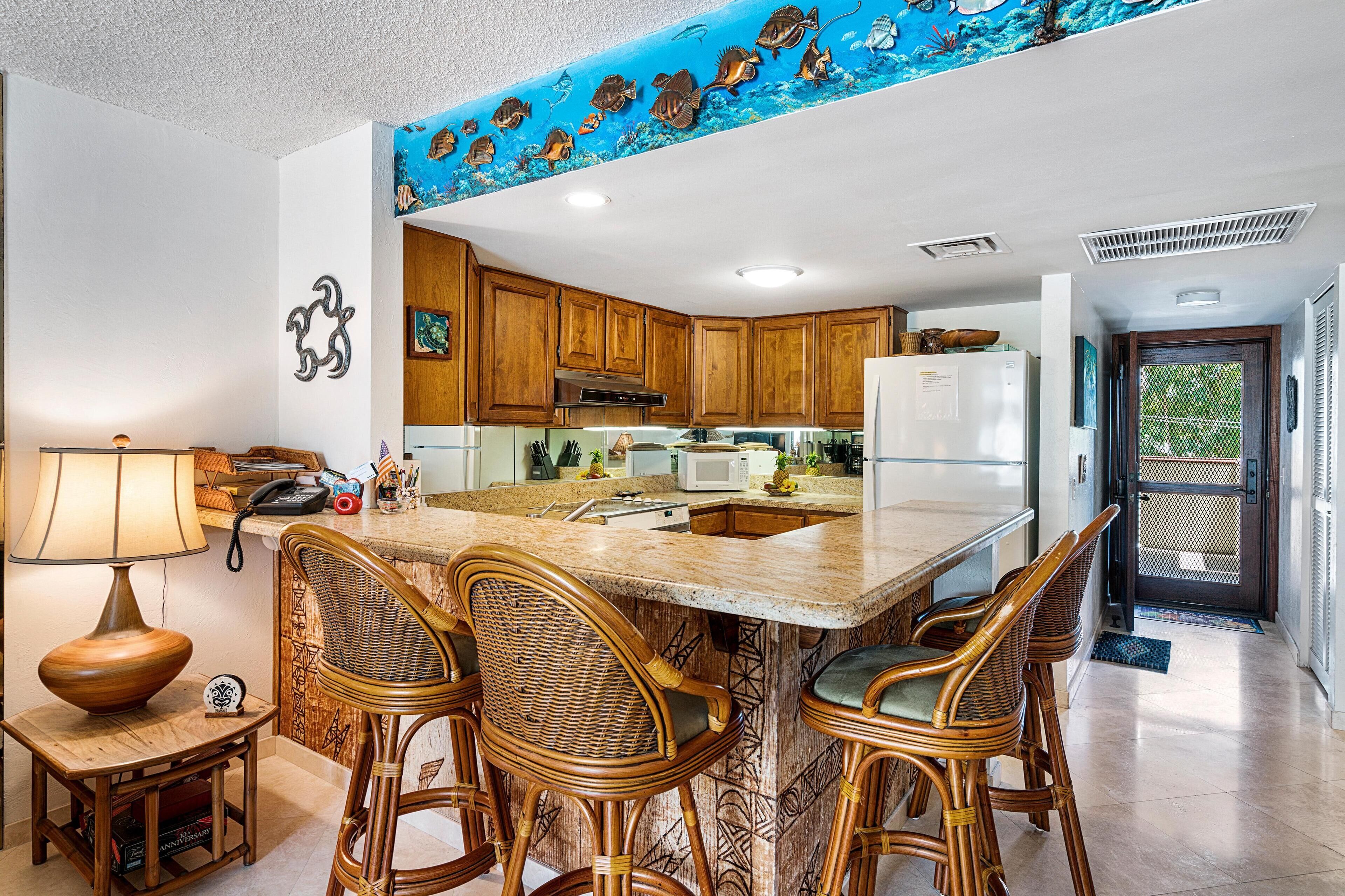 コンドミニアム クイーンベッド 1 台 (White Sands Village#118) | 専用キッチン | 食器洗い機、ペーパータオル