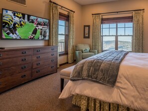 Casa, varias camas (3 Br:   Soaring Eagle 404) | 3 habitaciones y sábanas de algodón egipcio 