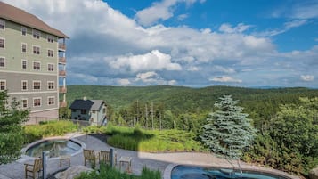 Casa, varias camas (3 Br:   Soaring Eagle 404) | Piscina | Una piscina cubierta, una piscina al aire libre