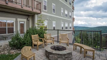 Casa, varias camas (3 Br:   Soaring Eagle 404) | Balcón