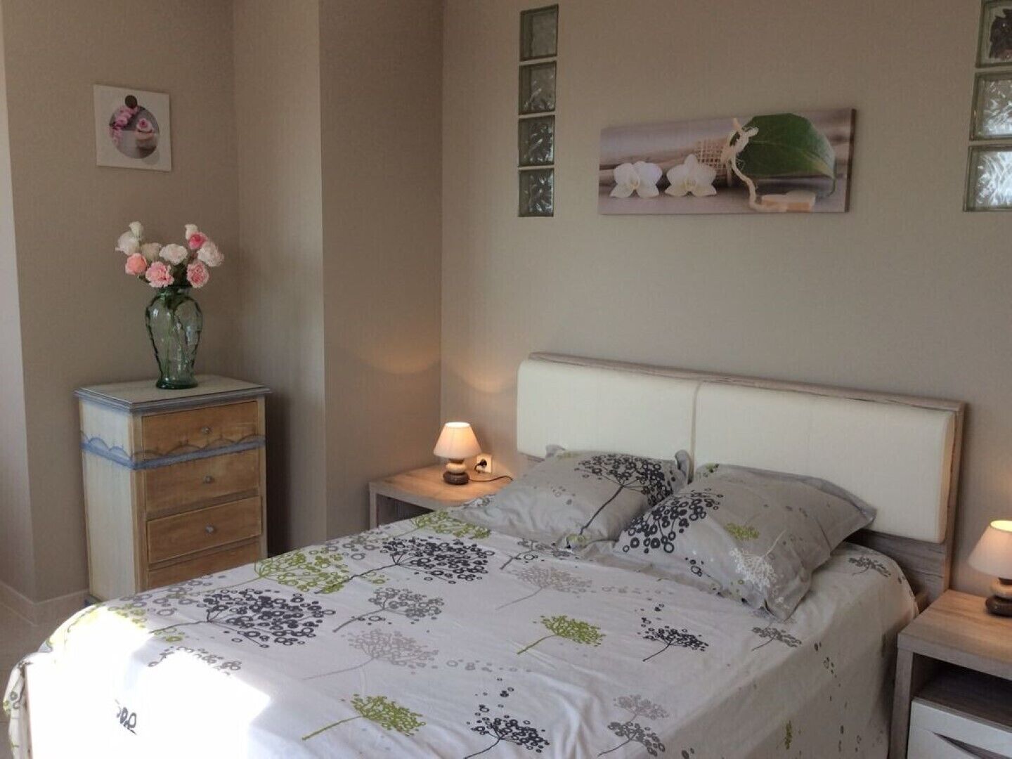 1 bedroom, iron/ironing board, travel cot, free WiFi