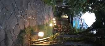 ¡Casa privada a lo largo del río Fuefuki donde los perros anfitriones pueden caminar!